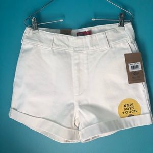 Urban Outfitters x Dickies 3” White Shorts